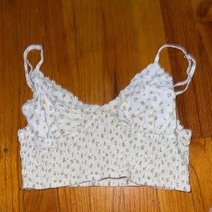Very cropped tank top with flowers